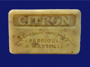 Jabón de manteca de karité fragancia limón exfoliante